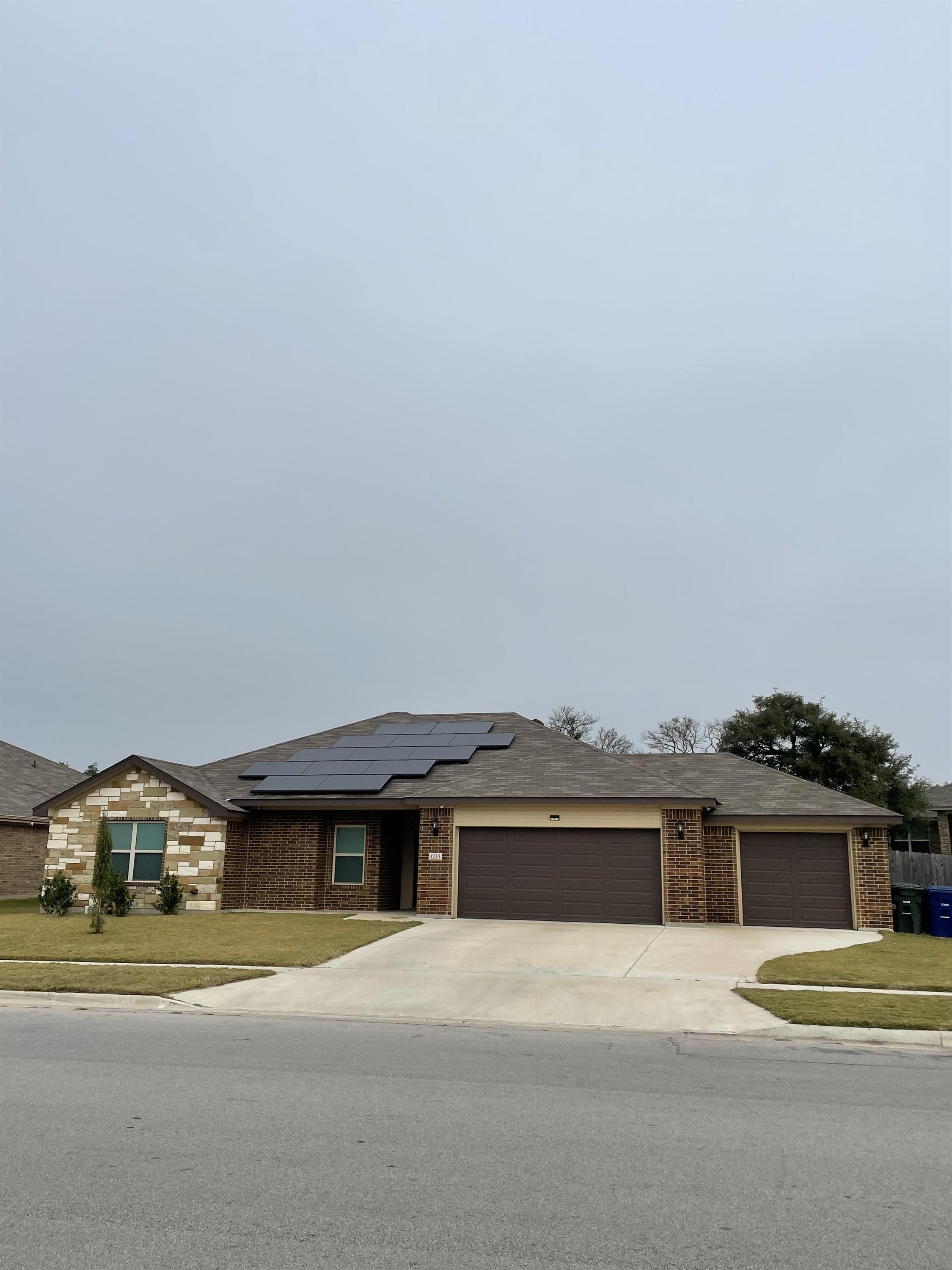 1713 Risen Star Lane